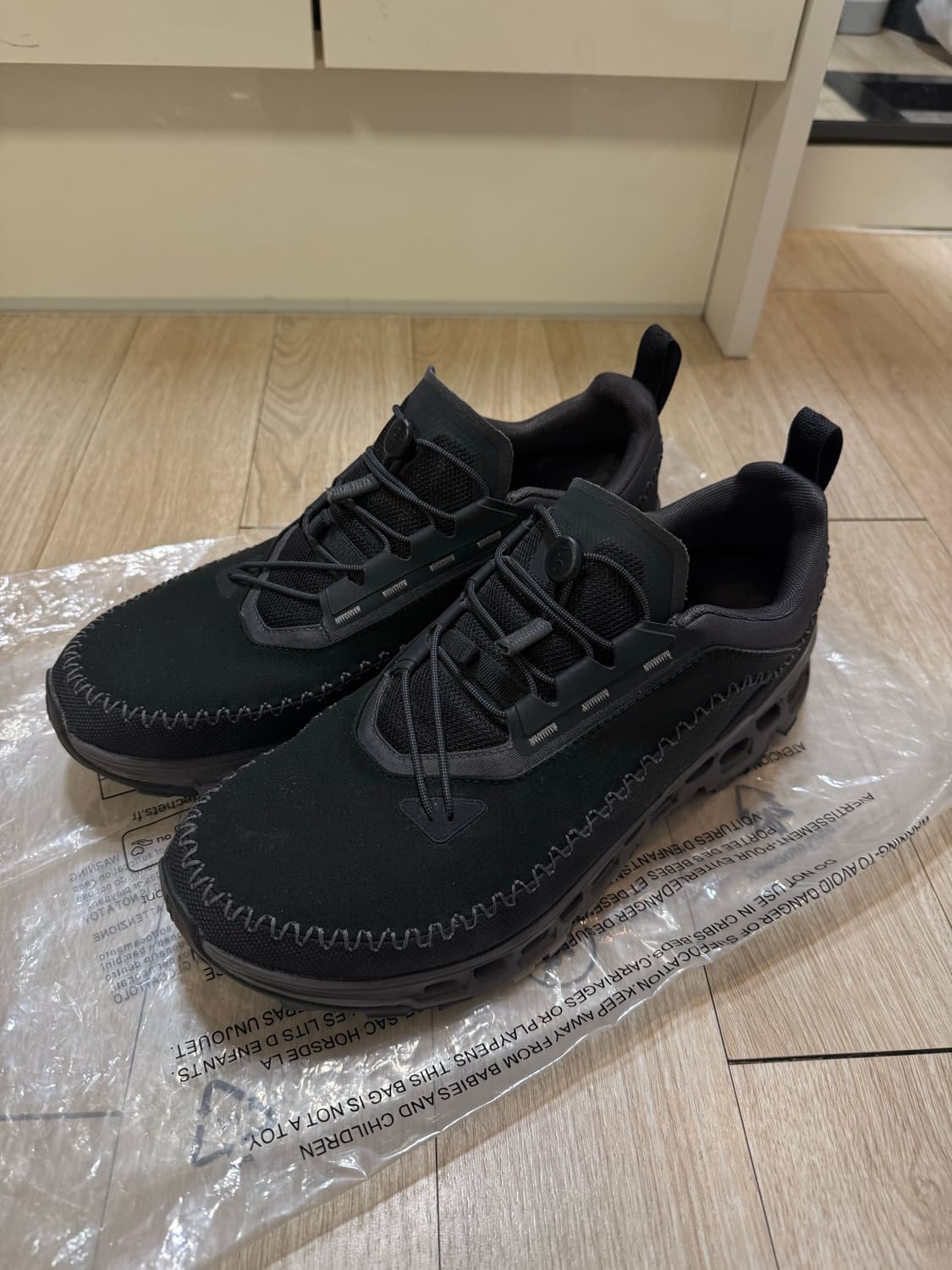 온 클라우드어웨이2 블랙 285 상품이미지1