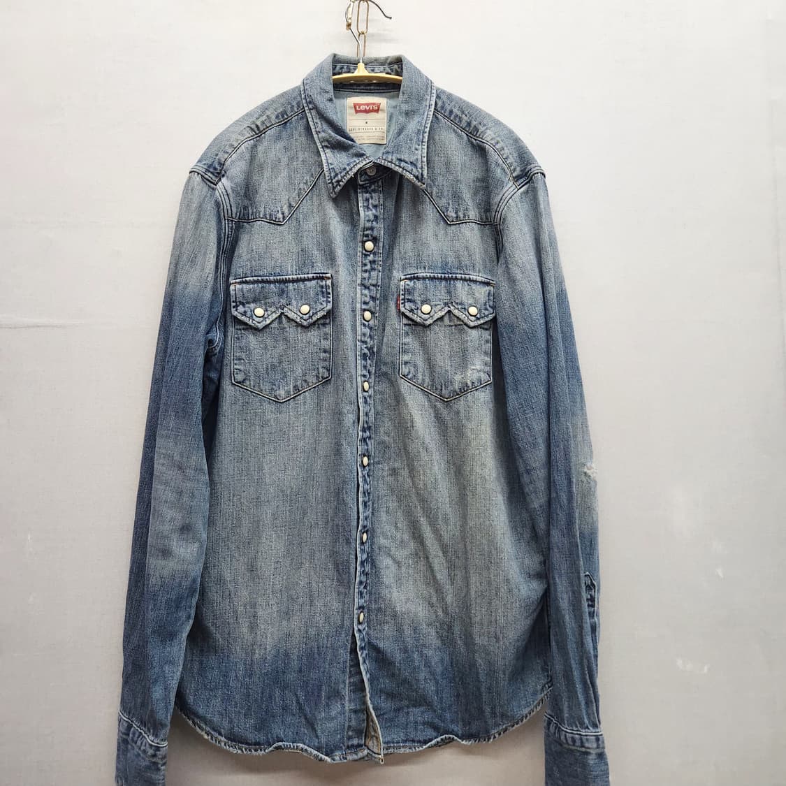 리바이스 웨스턴 디스트로이드 워싱 데님셔츠 M(L)남여공용 상품이미지1