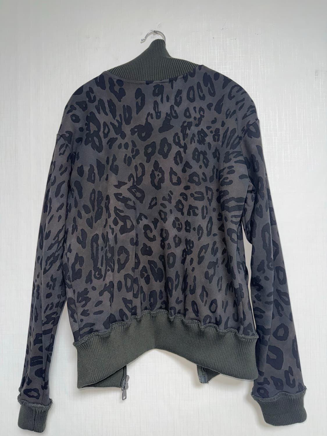 아캄 Leopard Logo Track Jacket (Black) 상품이미지6