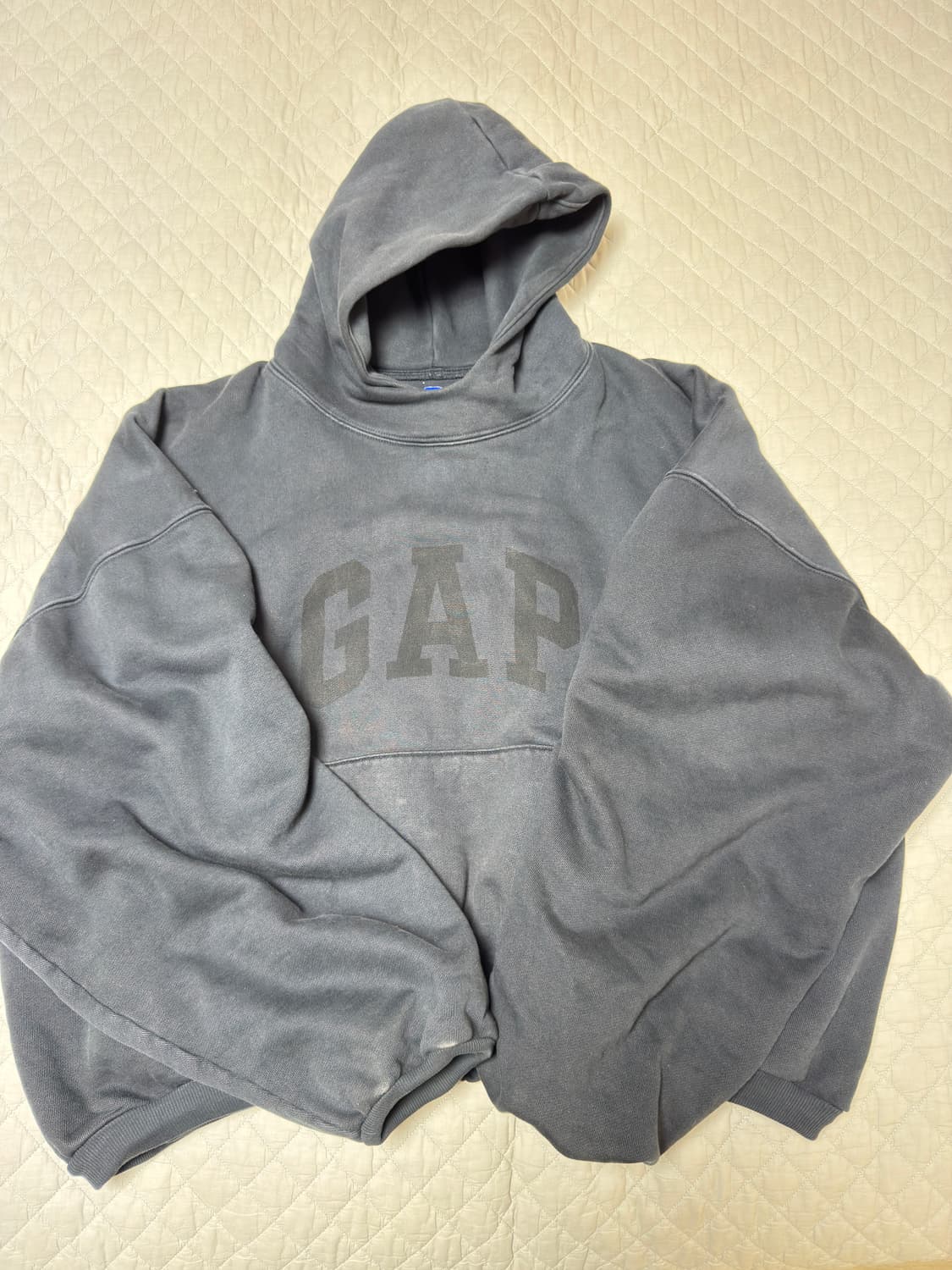 [YEZZY GAP] 이지 갭 엔지니어드 후드 사이즈 M 상품이미지1