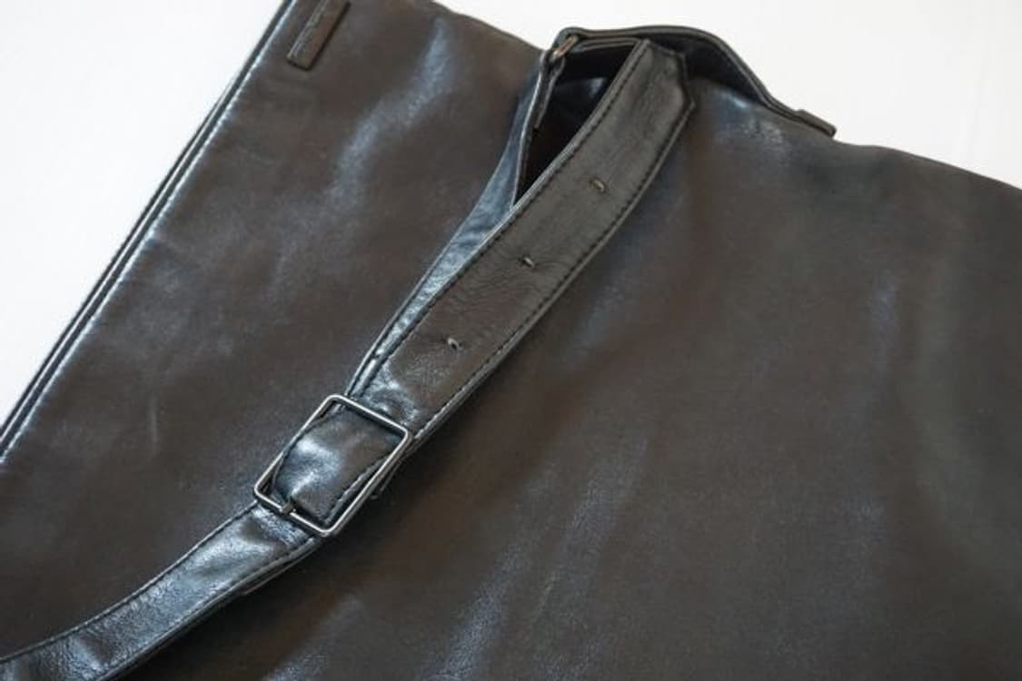 이세이미야케 디자인스튜디오 im product 가죽 크로스백 상품이미지5