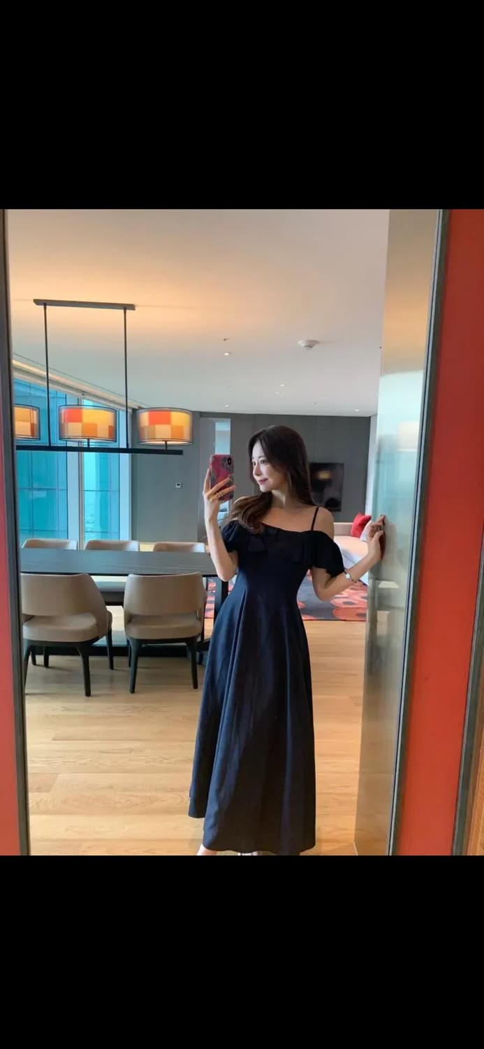 (새상품 택 o) 로아르 헌팅 프릴 원피스 상품이미지2