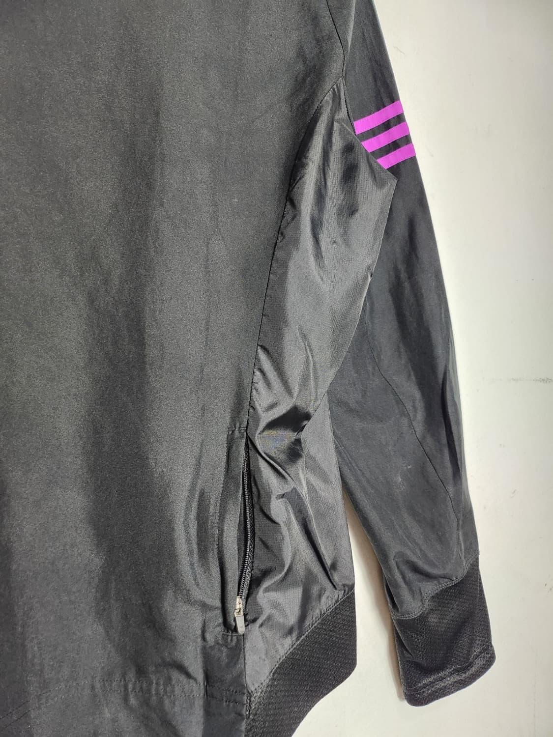 아디다스 러닝 리스폰스 경량 바람막이 상품이미지4