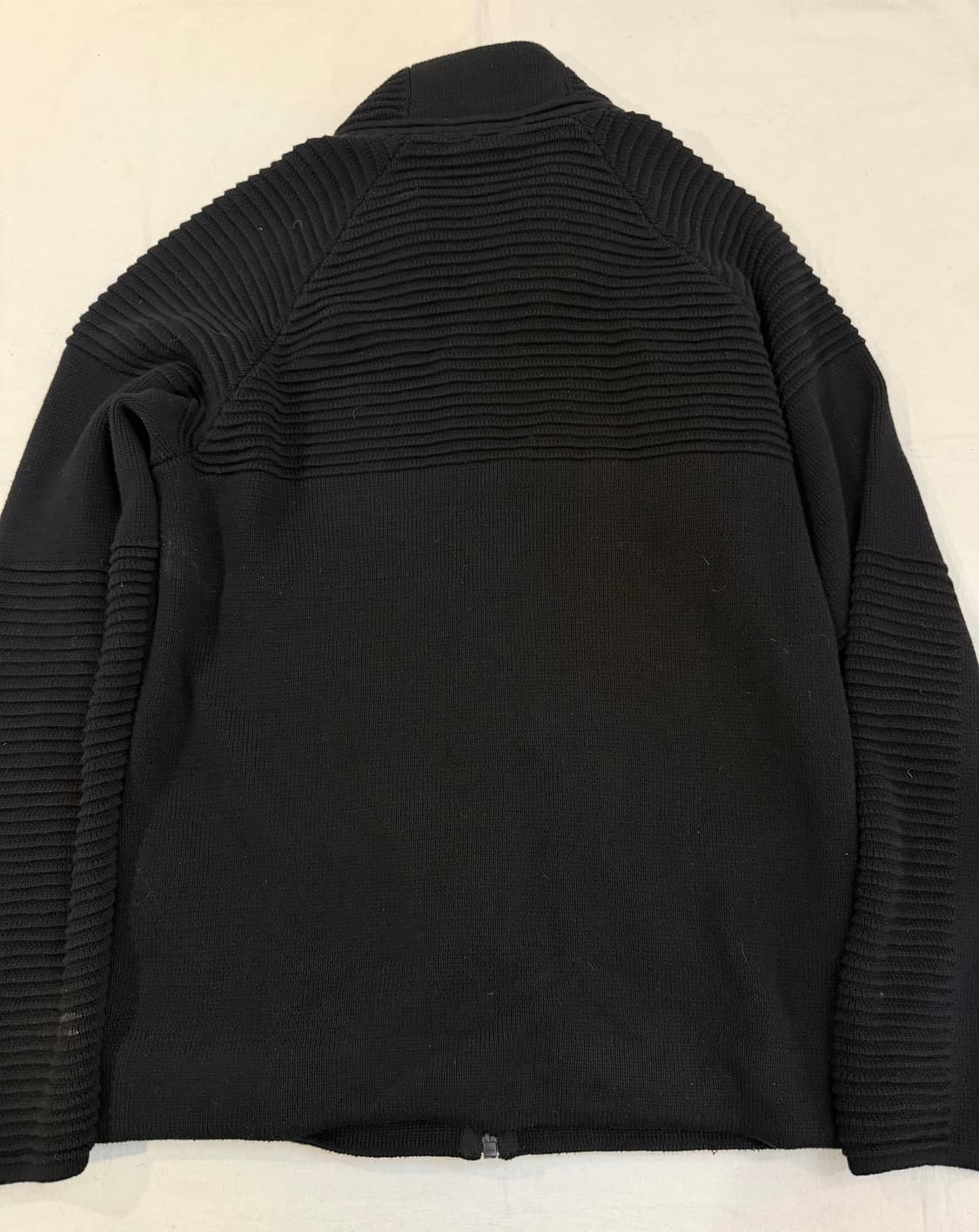 아르마니 익스체인지 플리츠 니트집업 블랙 상품이미지3