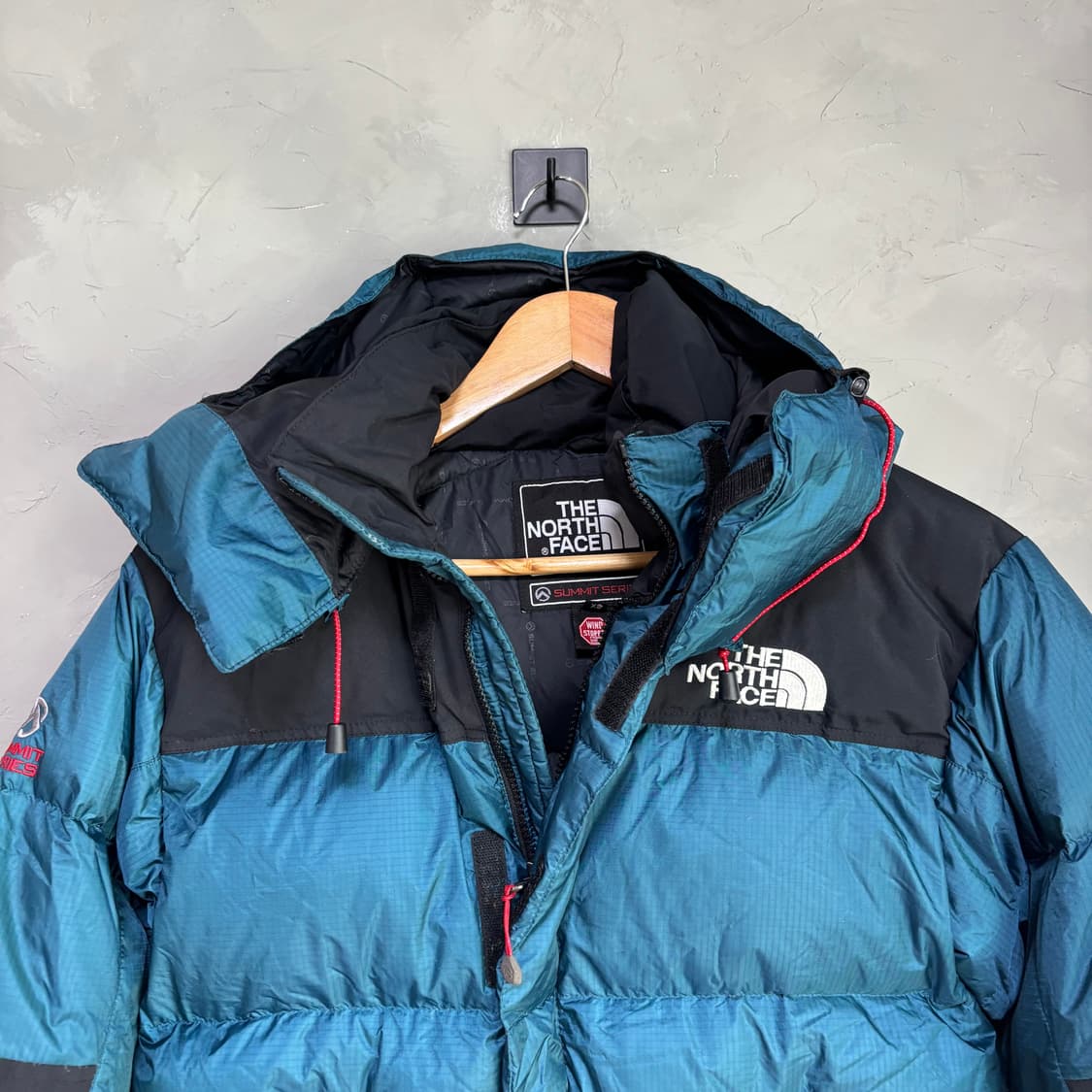 노스페이스 700 써밋 윈드스토퍼 구스다운 패딩 상품이미지2