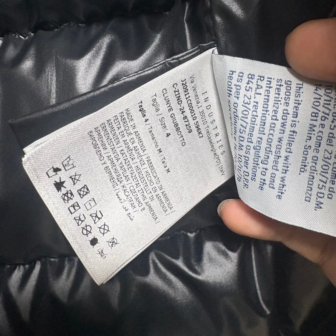 [4/24FW/1회시착] 몽클레어 클루니 패딩 블랙 상품이미지6