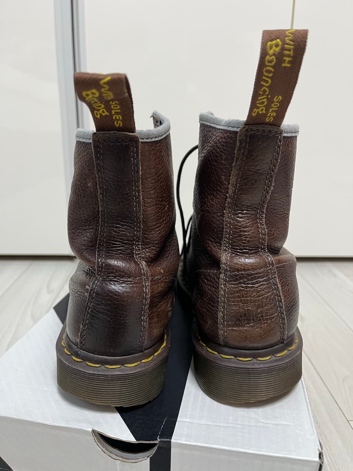 빈티지 닥터마틴 8홀 부츠 상품이미지4