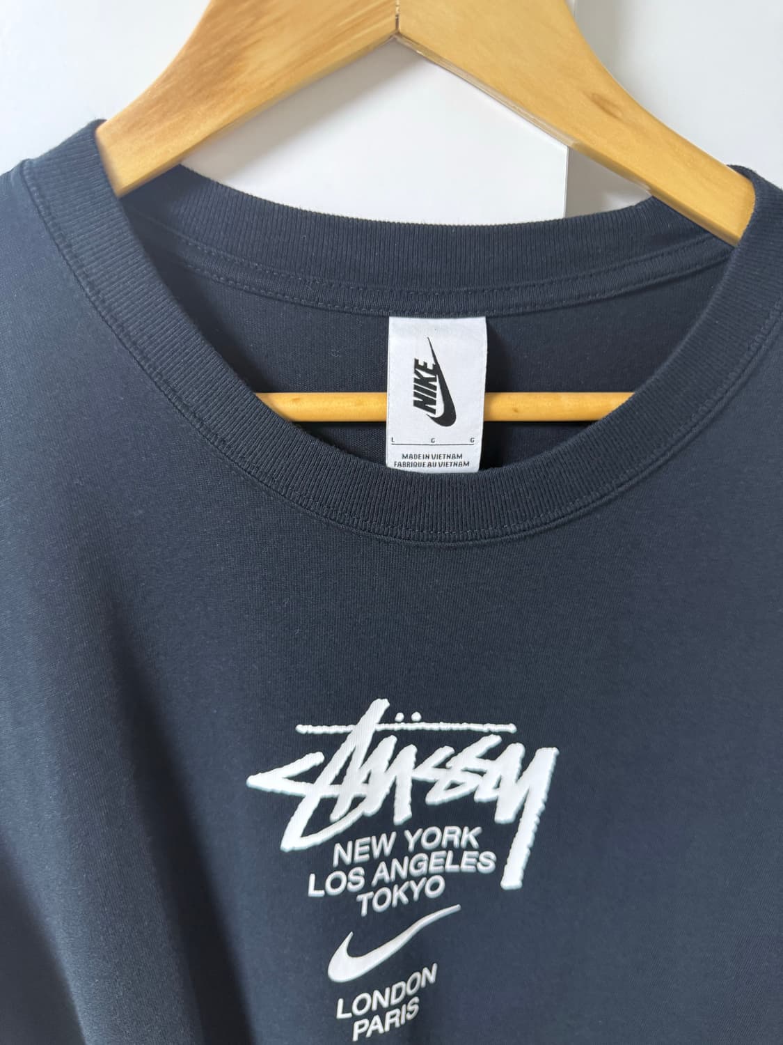 [L]나이키 x 스투시 월드투어 티셔츠 블랙 - US/EU 상품이미지4