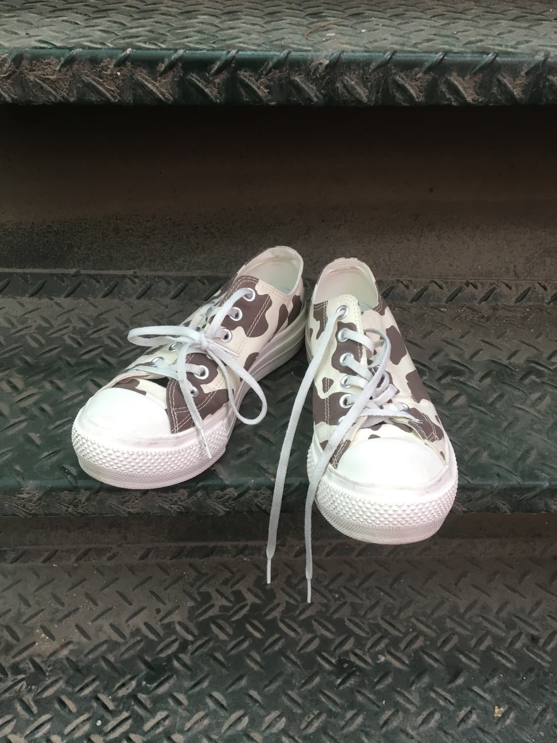 컨버스 카우패턴 240 상품이미지1