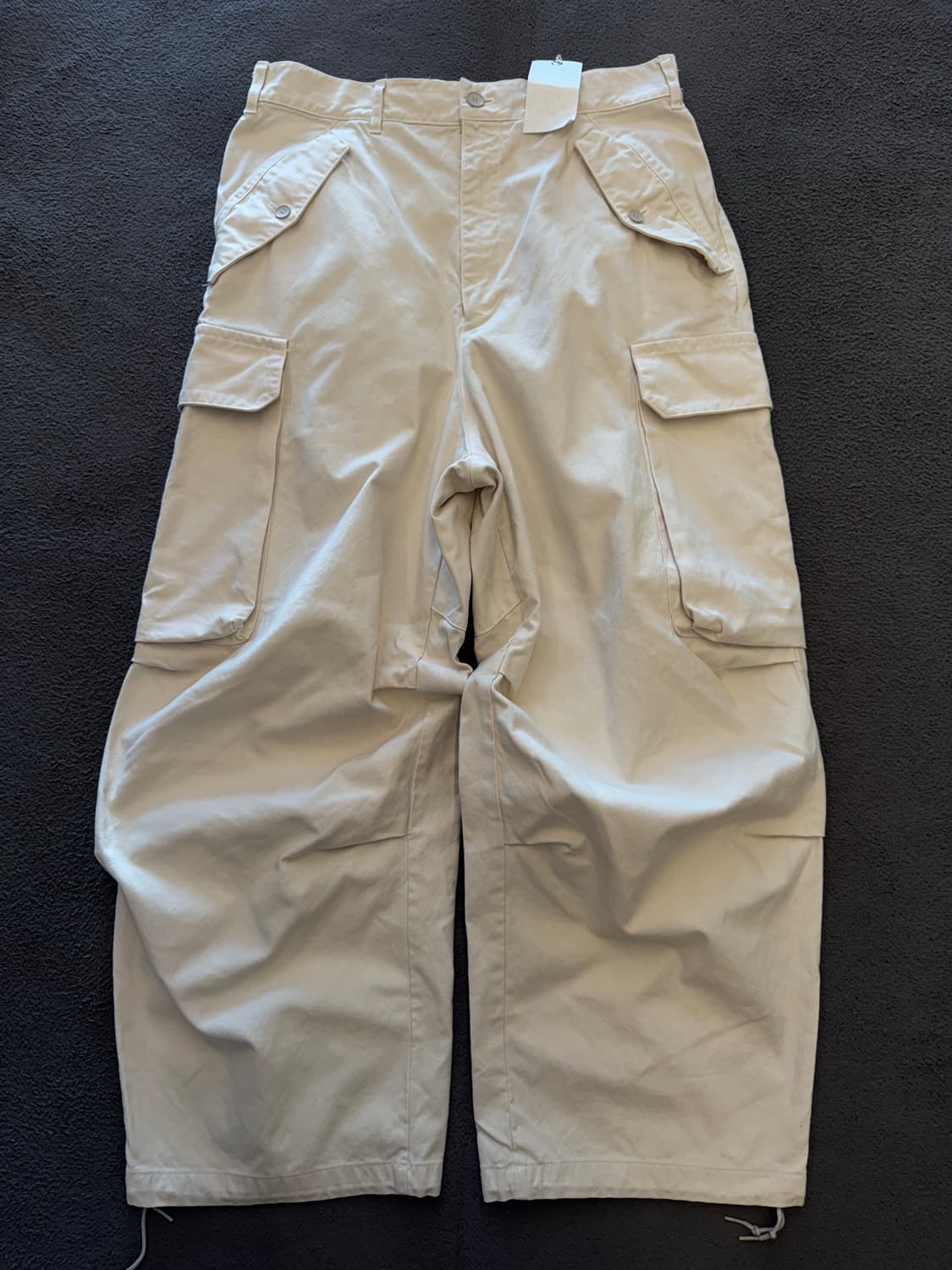 디가웰 가먼츠 다이 필드 카고팬츠 새상품 처분  상품이미지1