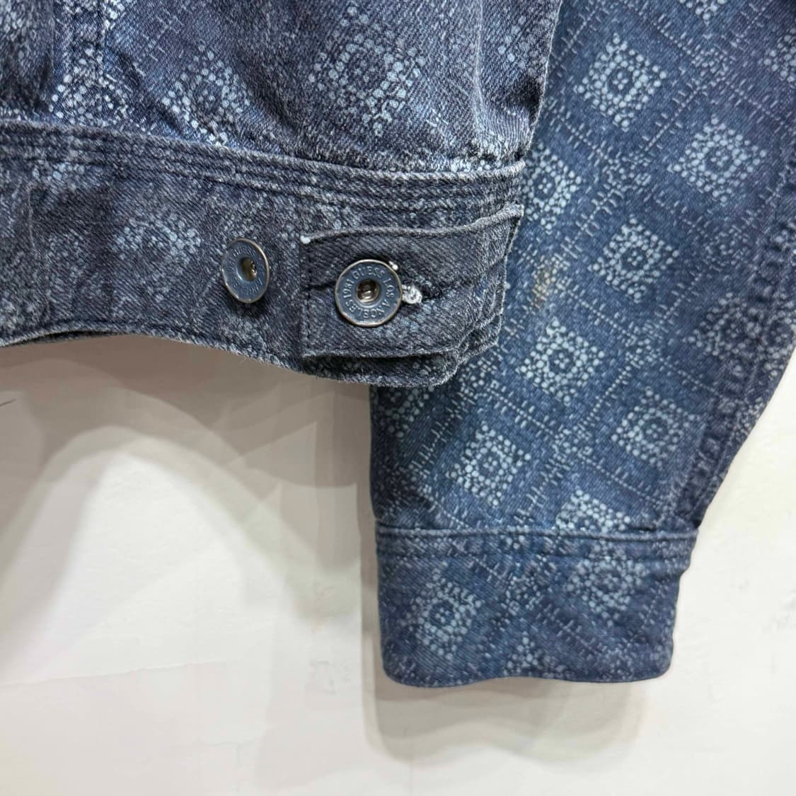 90s 게스 다이아몬드 데님 자켓 상품이미지10