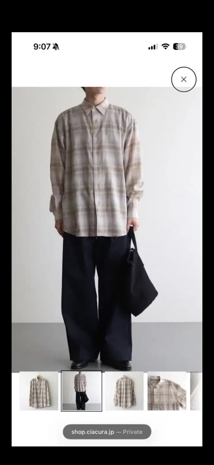 오라리 에어리 울 체크 3사이즈 팝니다. 상품이미지1