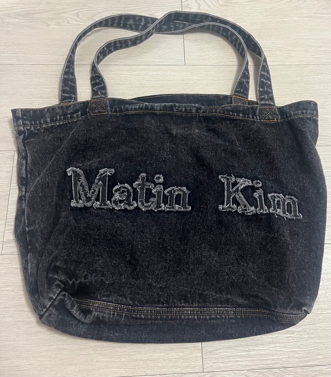 마뗑킴 LOGO WASHED DENIM TOTE BAG 상품이미지1