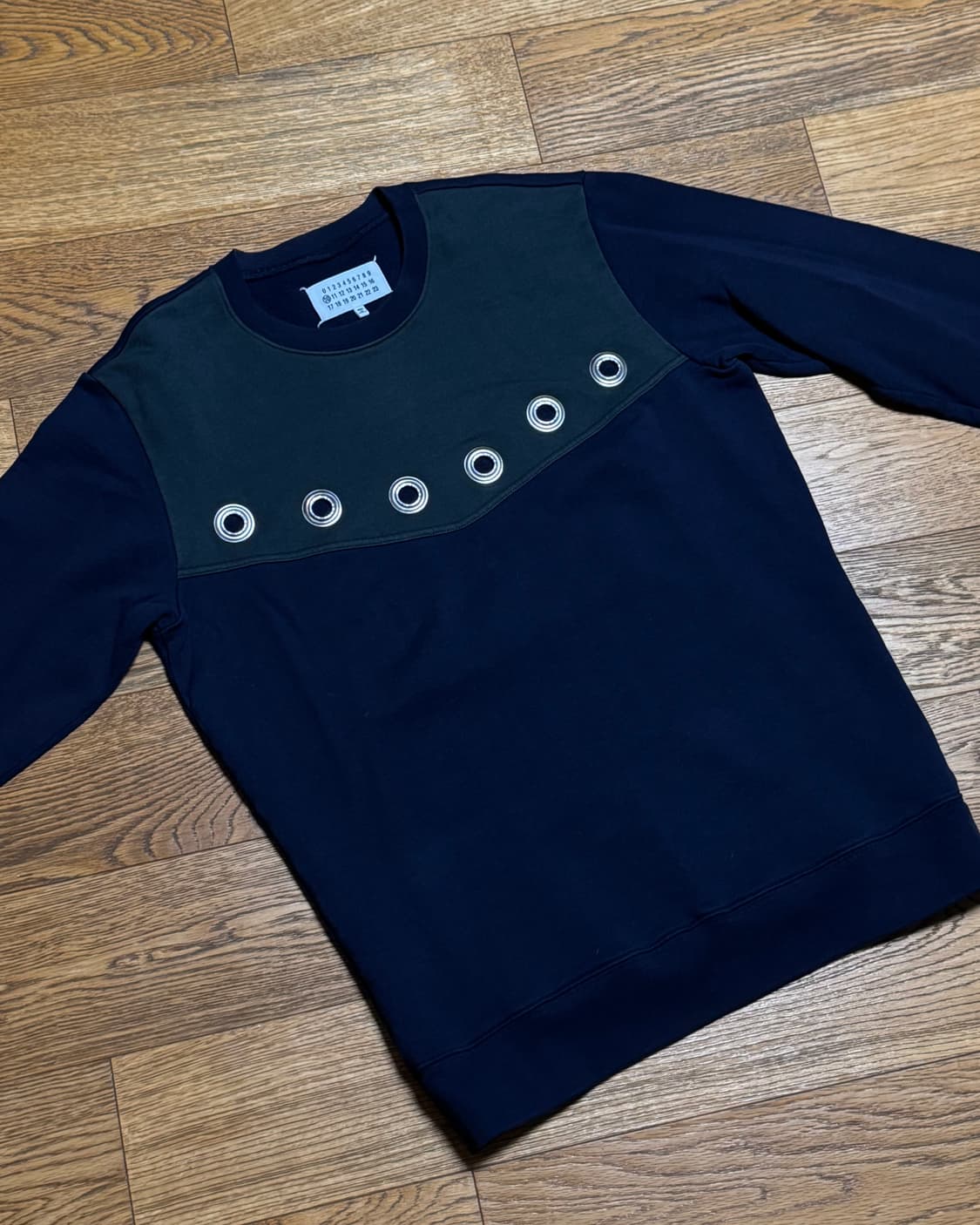 마르지엘라 스티치 아일렛 맨투맨 그린/네이비 48 사이즈 상품이미지1