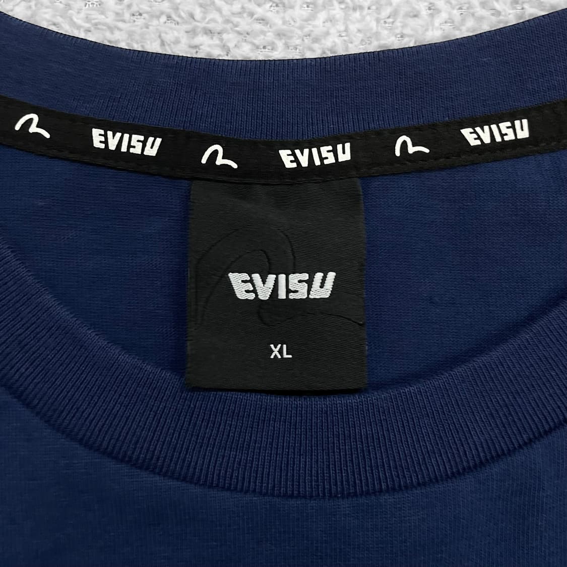 에비수 Evisu 백 자수 로고 반팔 티셔츠 네이비 상품이미지5