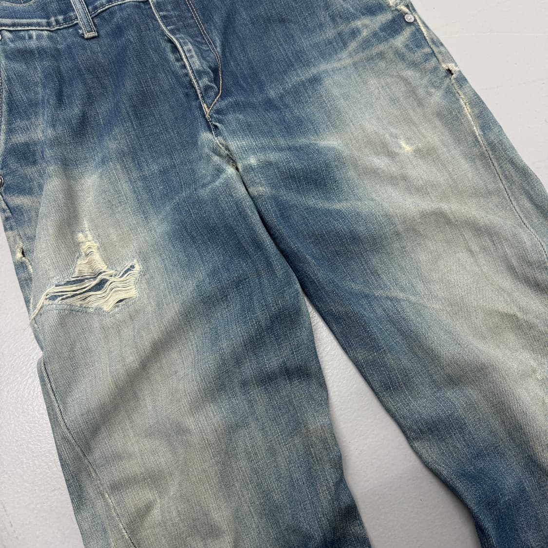 리바이스 00s 페이딩 엔진 엔지니어드 워싱 데님팬츠 상품이미지5