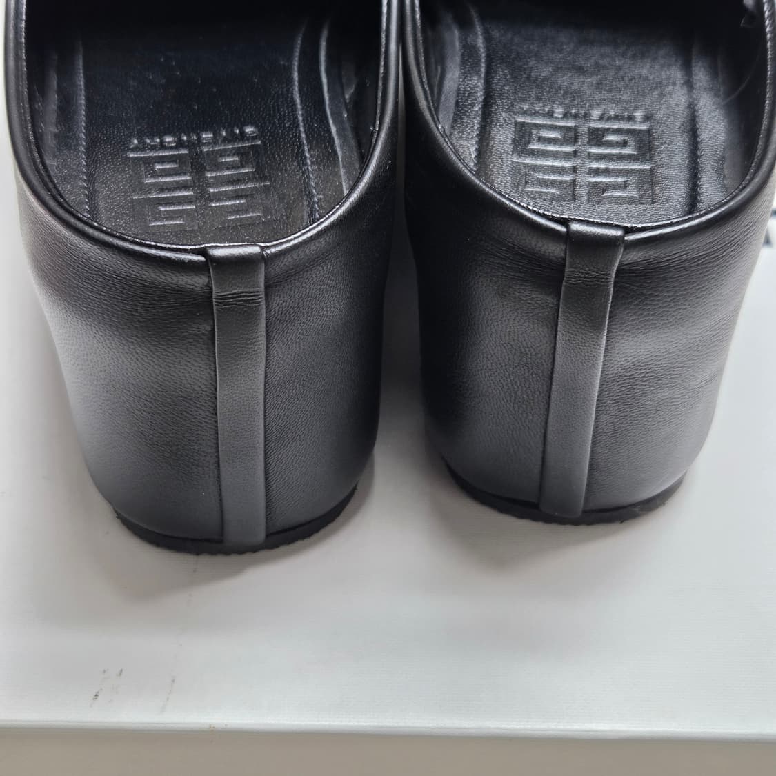 Givenchy 지방시 로우 클로그 상품이미지3