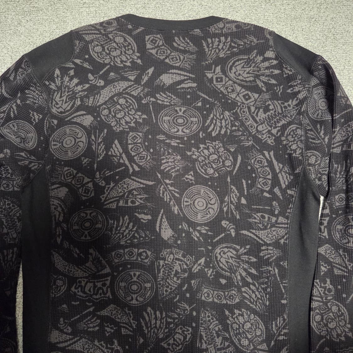 Resonate 빈티지 반다나패턴 니트 L(100) 상품이미지5