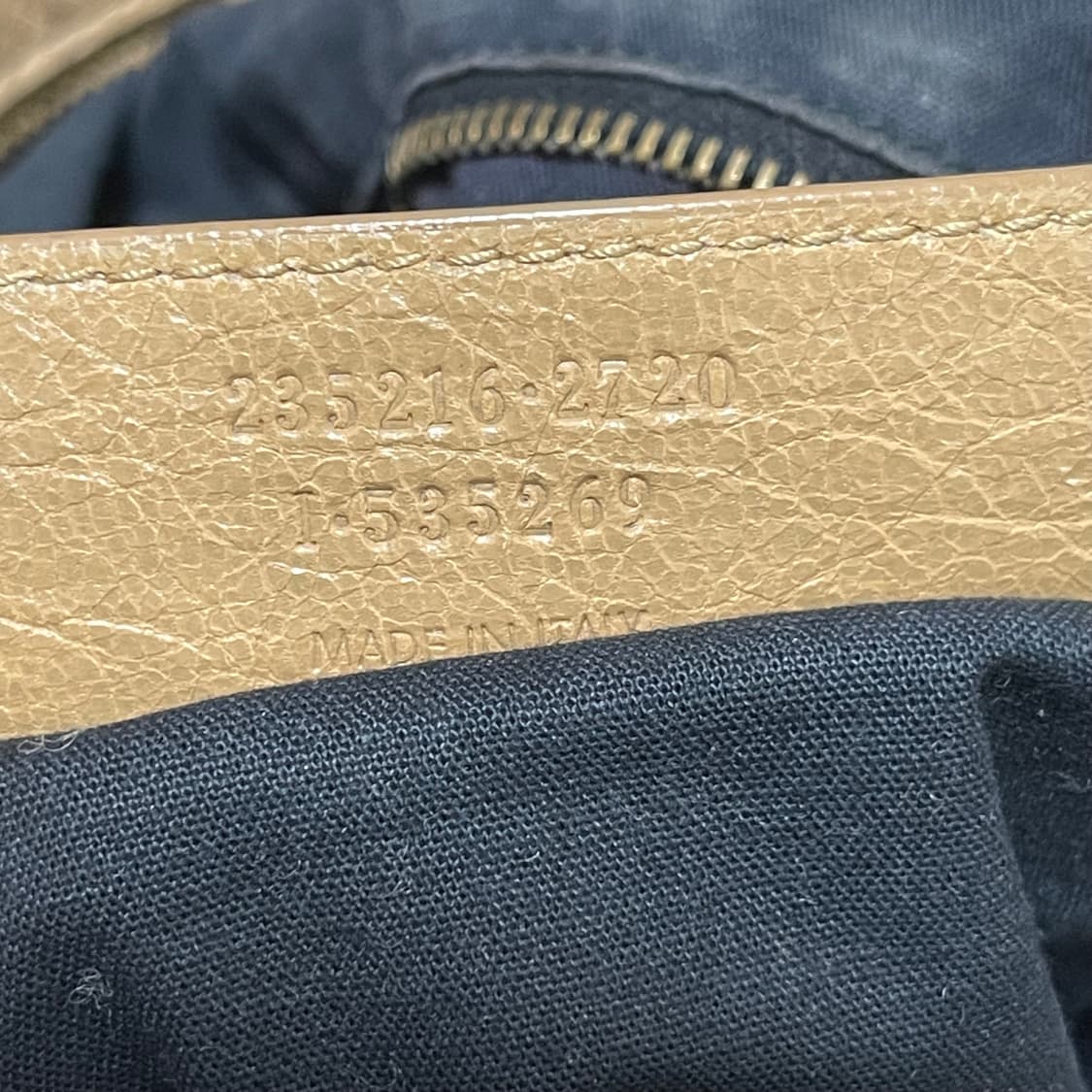 [OS] Balenciaga 레더 베이지 모터백 상품이미지9