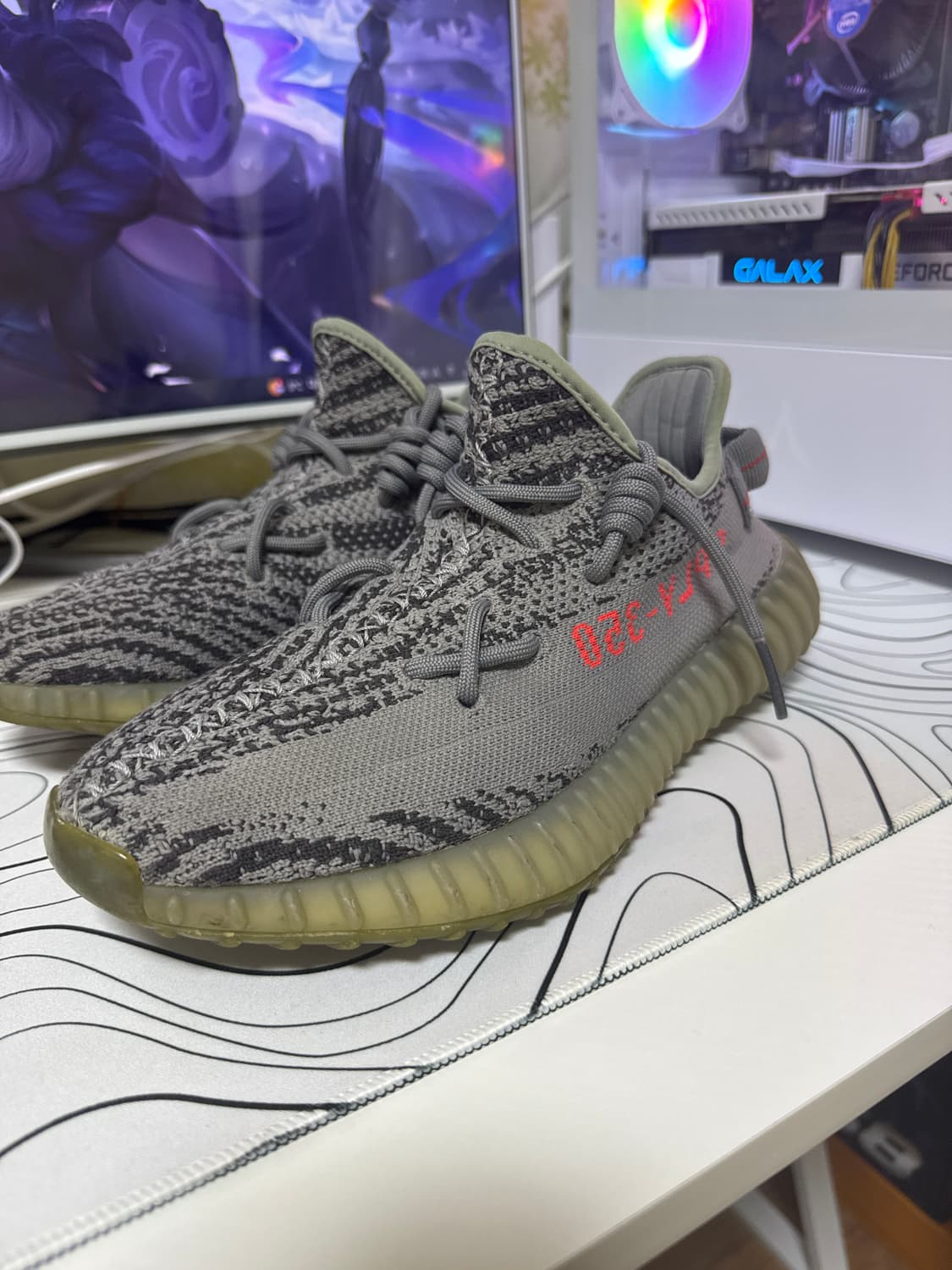 아디다스 이지부스트 상품이미지1