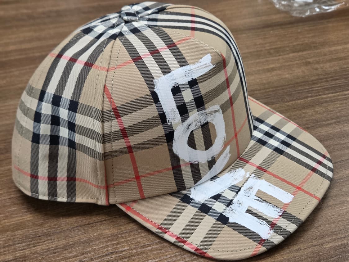 버버리 LOVE 프린트 볼캡 상품이미지4