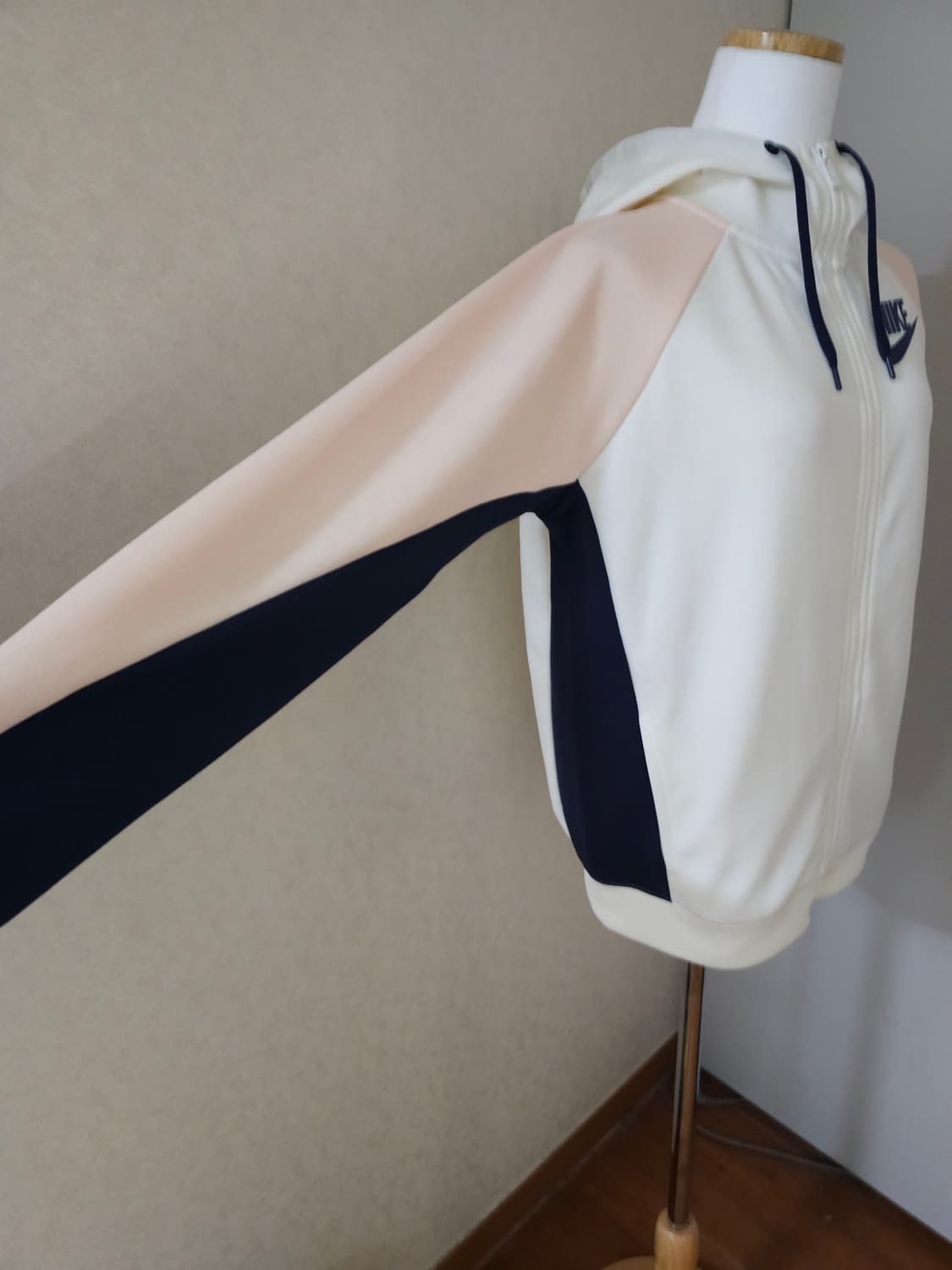 여자 나이키 후드집업 상품이미지3