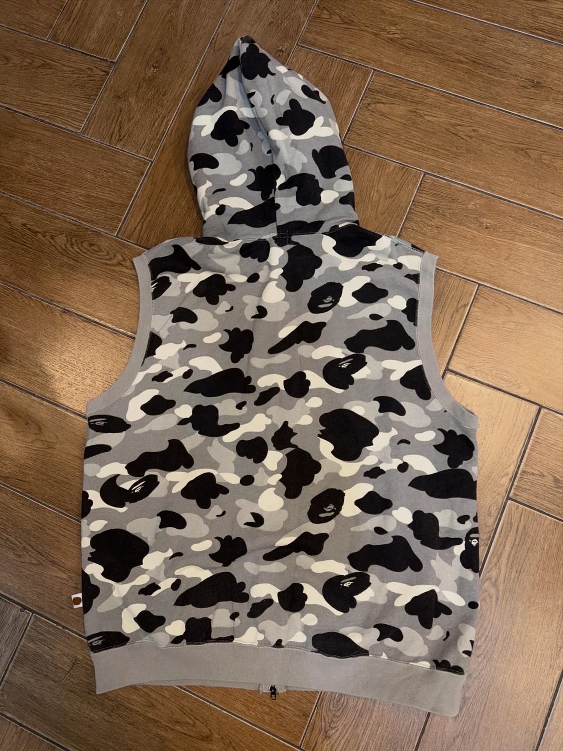 Bape Grey Camouflage Two-Way Hooded Vest 상품이미지8