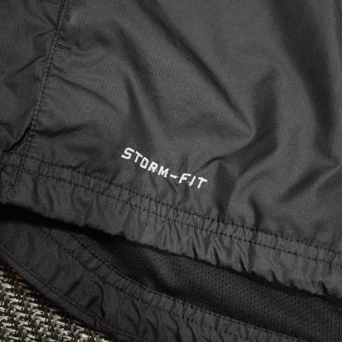 아스날 나이키 바람막이 상품이미지5