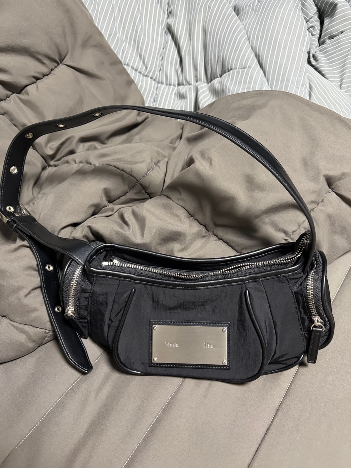 마뗑킴 마들렌 라운드백 블랙 상품이미지2