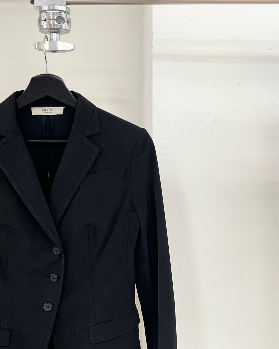 프라다 블랙 스티치 블레이저 상품이미지4