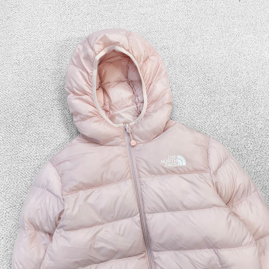 노스페이스 ball 경량 후드 패딩 딸기우유 상품이미지3