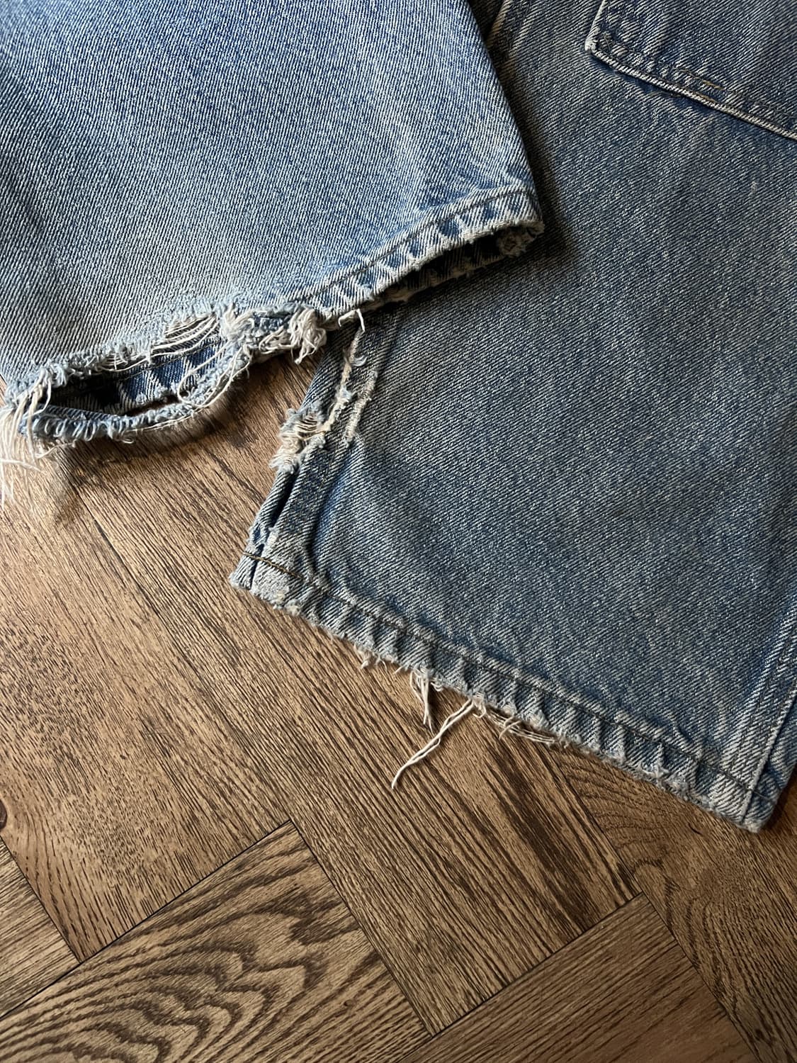 [33]칼하트 USA 데미지드 더티워싱 더블니 워크 데님 팬츠 상품이미지5