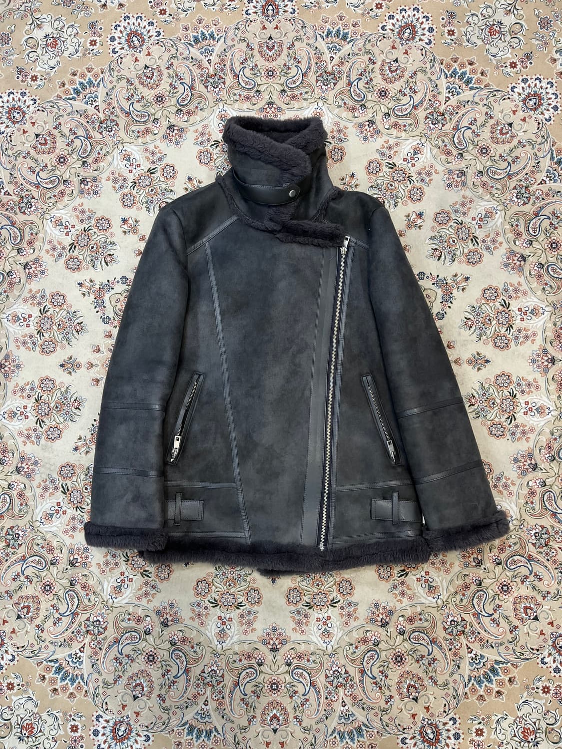 코데즈컴바인 비대칭 하이넥 무스탕 자켓 상품이미지2