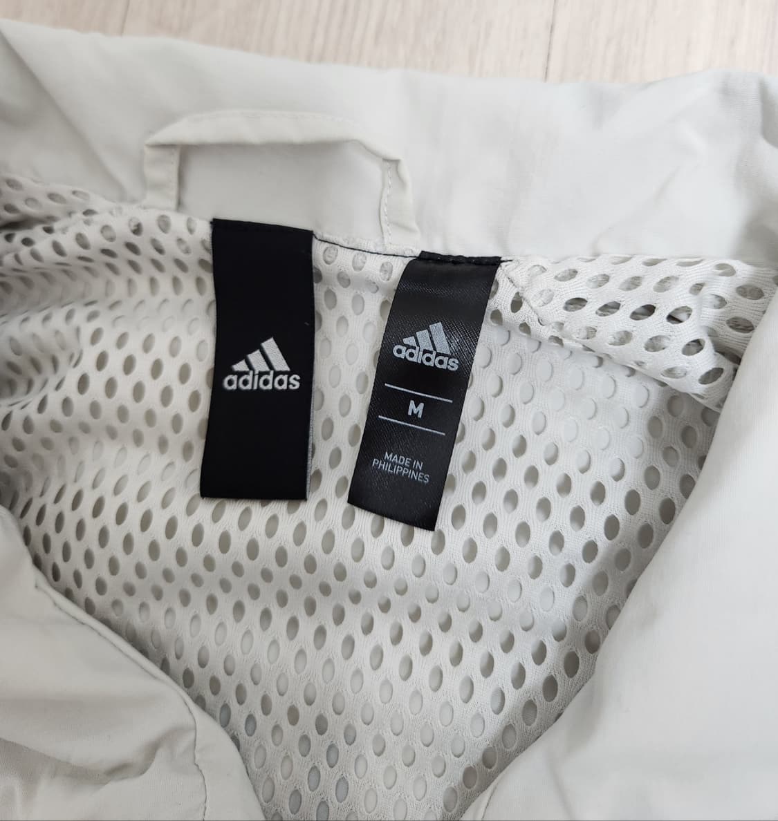 아디다스 THREE STRIPES 바람막이 상품이미지4