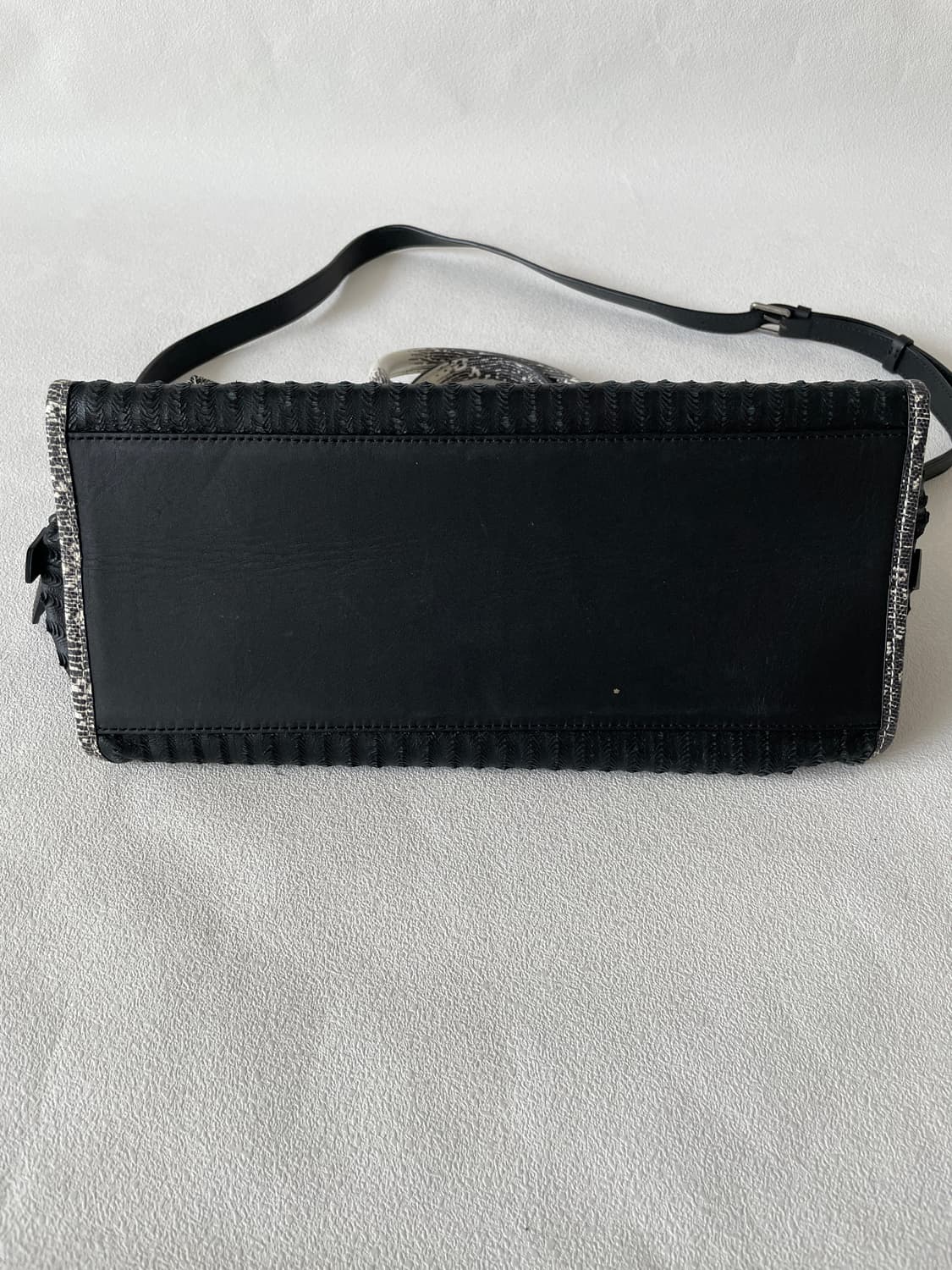 루즈앤라운지(rouge&lounge) 토트 크로스백 상품이미지4