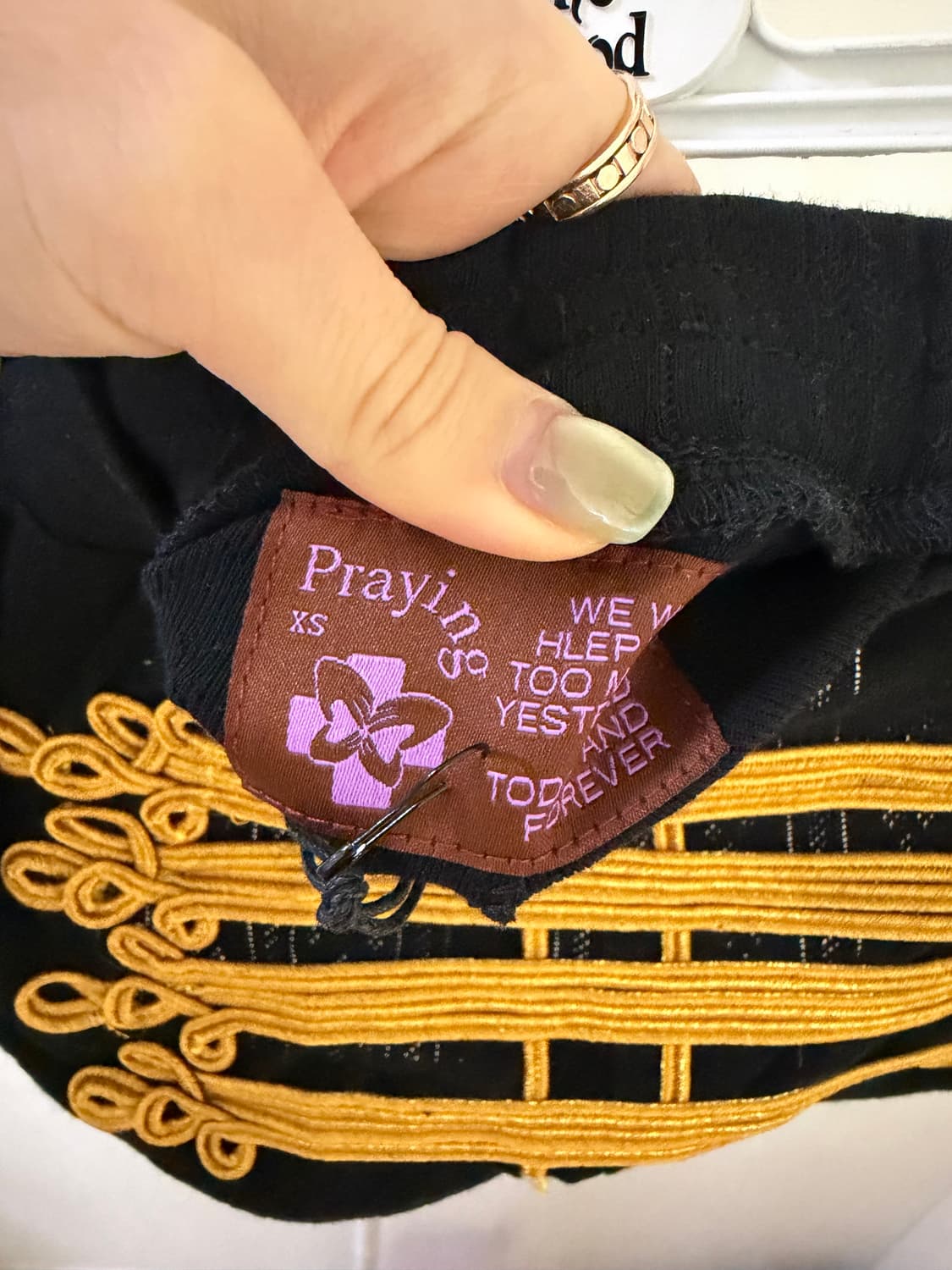 Praying Marching Band Shorts 상품이미지3