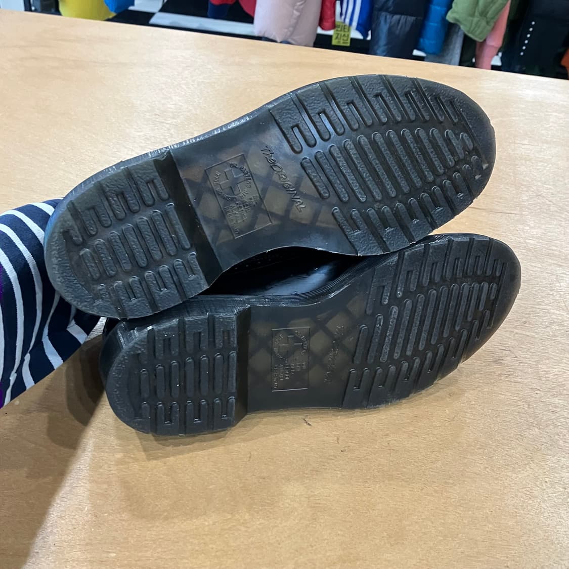 [260mm] 닥터마틴 13618 5홀 윙팁 더비슈즈 상품이미지5