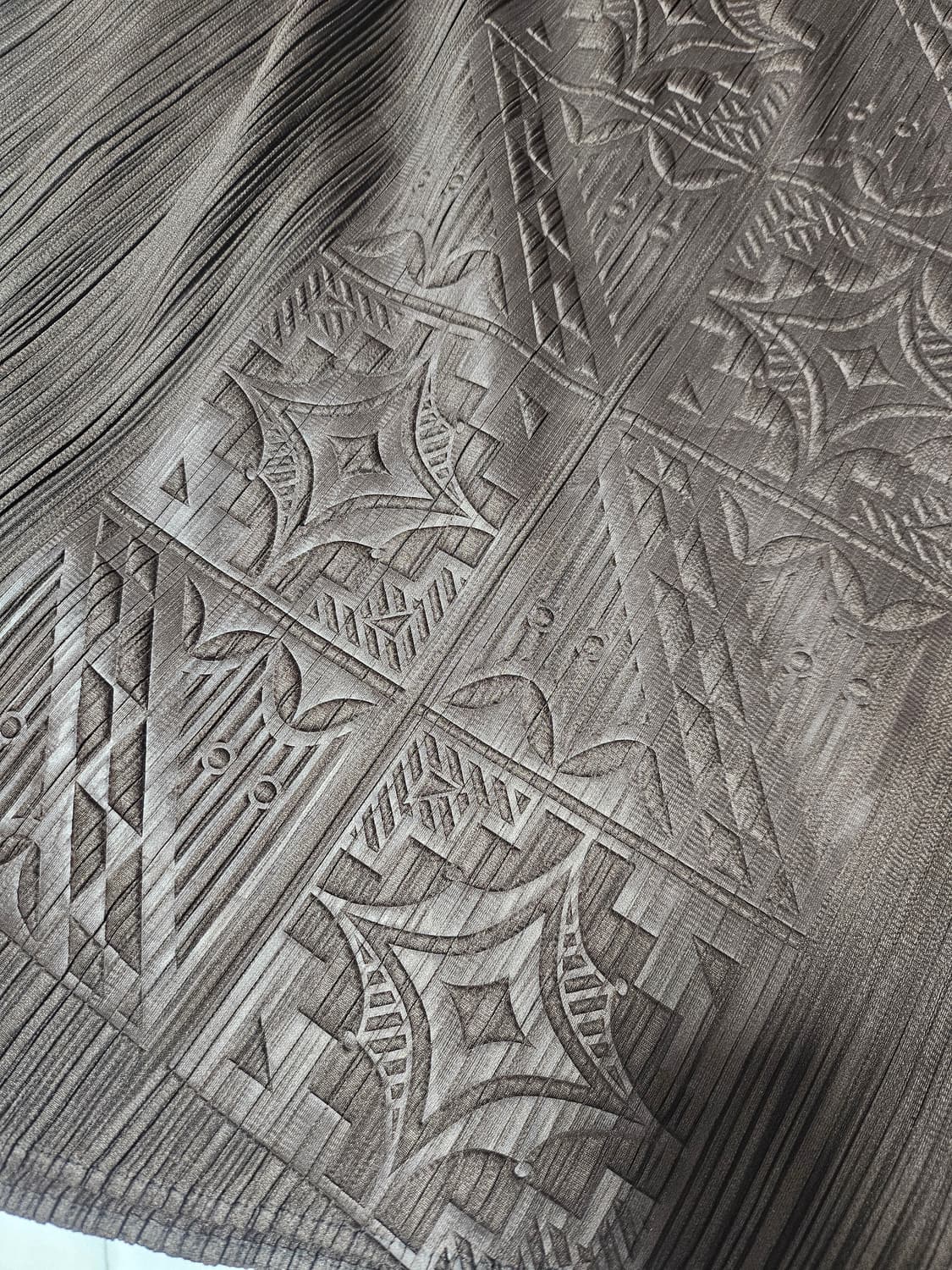 플리츠플리즈 엠보스 스커트 상품이미지3