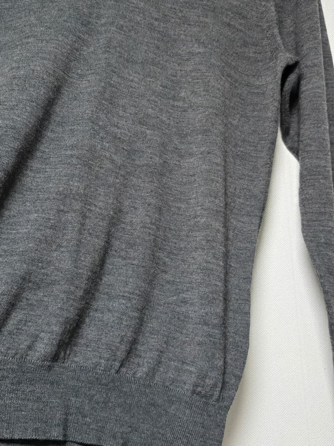 유니클로 울100 pure new wool 니트 M 상품이미지2