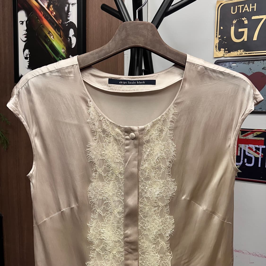 Pink Gold Lace Satin Top 상품이미지3