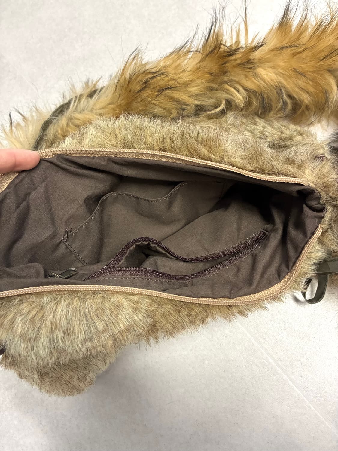 퍼 크로스백 상품이미지8