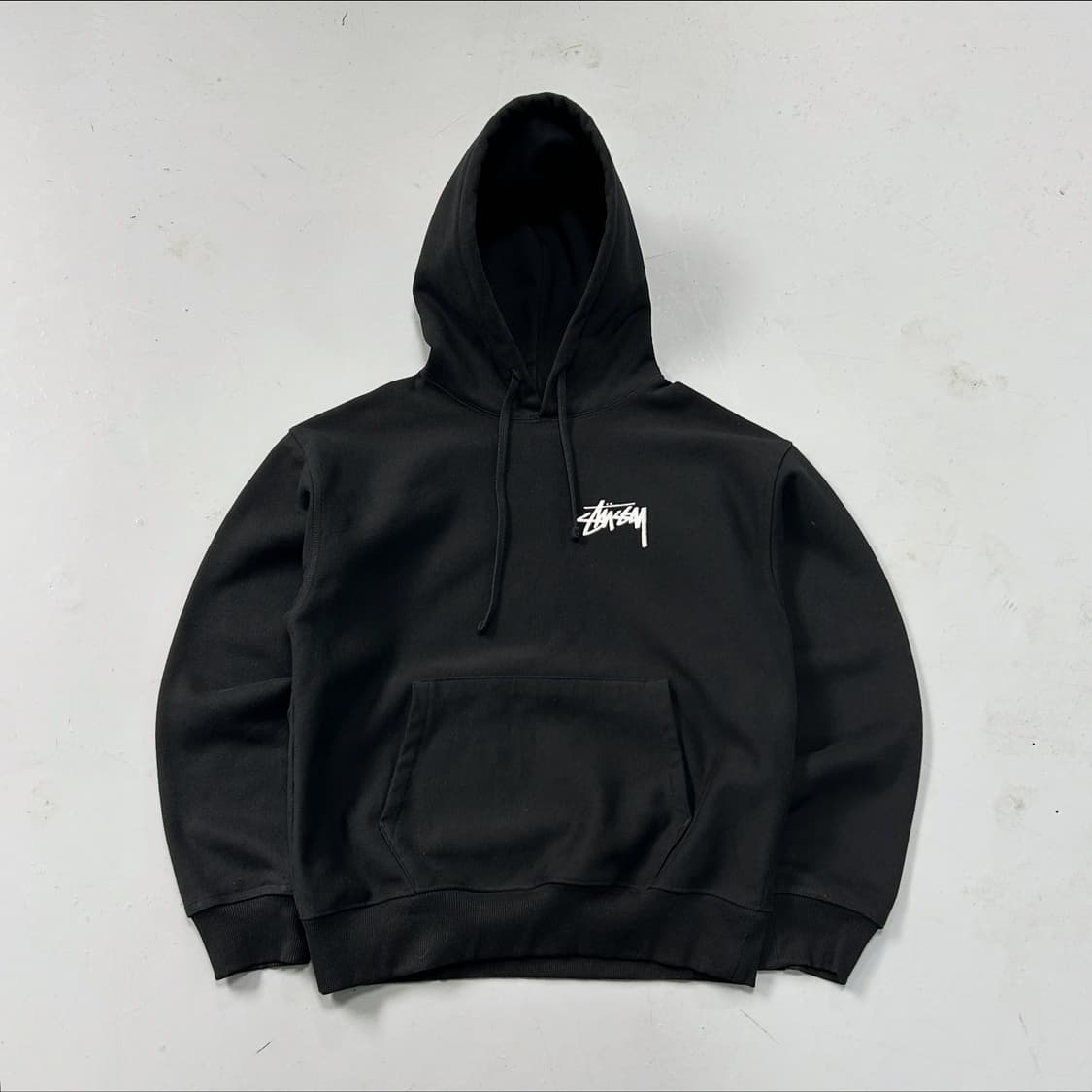 스투시 23SS 플러시 블랙 후디  상품이미지3