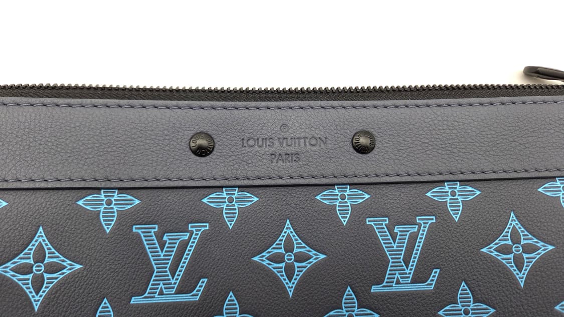 루이비통 모노그램 쉐도우 포쉐트 투고 M82321 상품이미지5