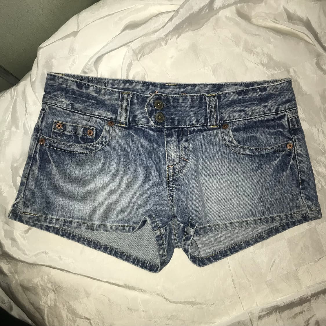 American Eagle 아메리칸이글 로우 핫팬츠 상품이미지1