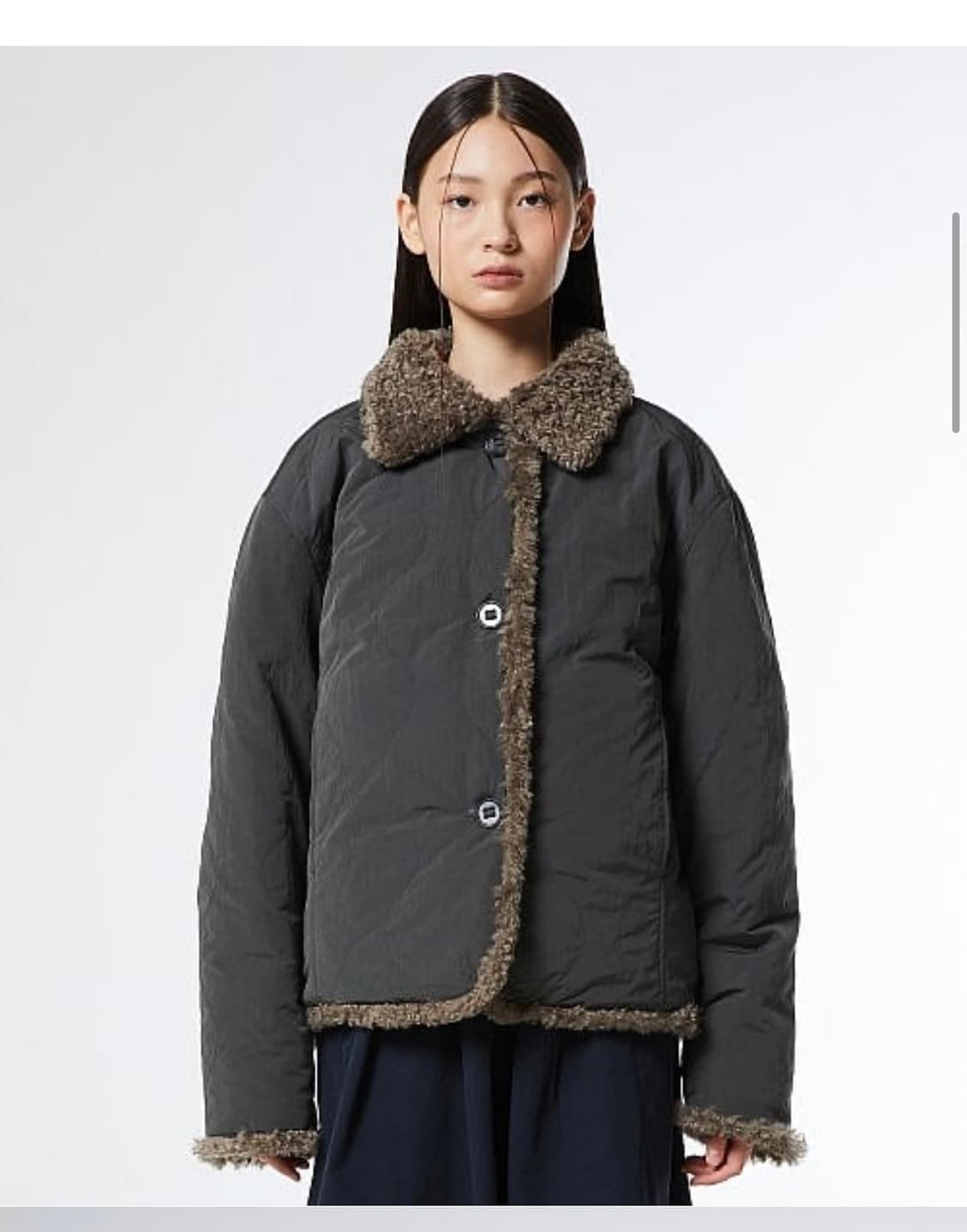 밀로우먼 버튼 리버시블 퍼 자켓 차콜 상품이미지4