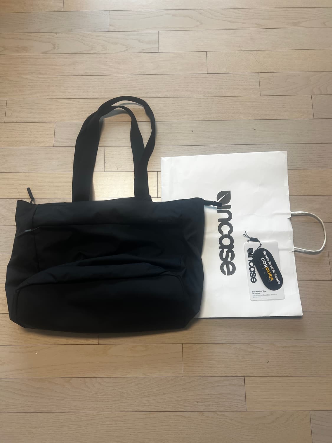 인케이스 시티 마켓 토트백 코듀라 블랙 상품이미지1