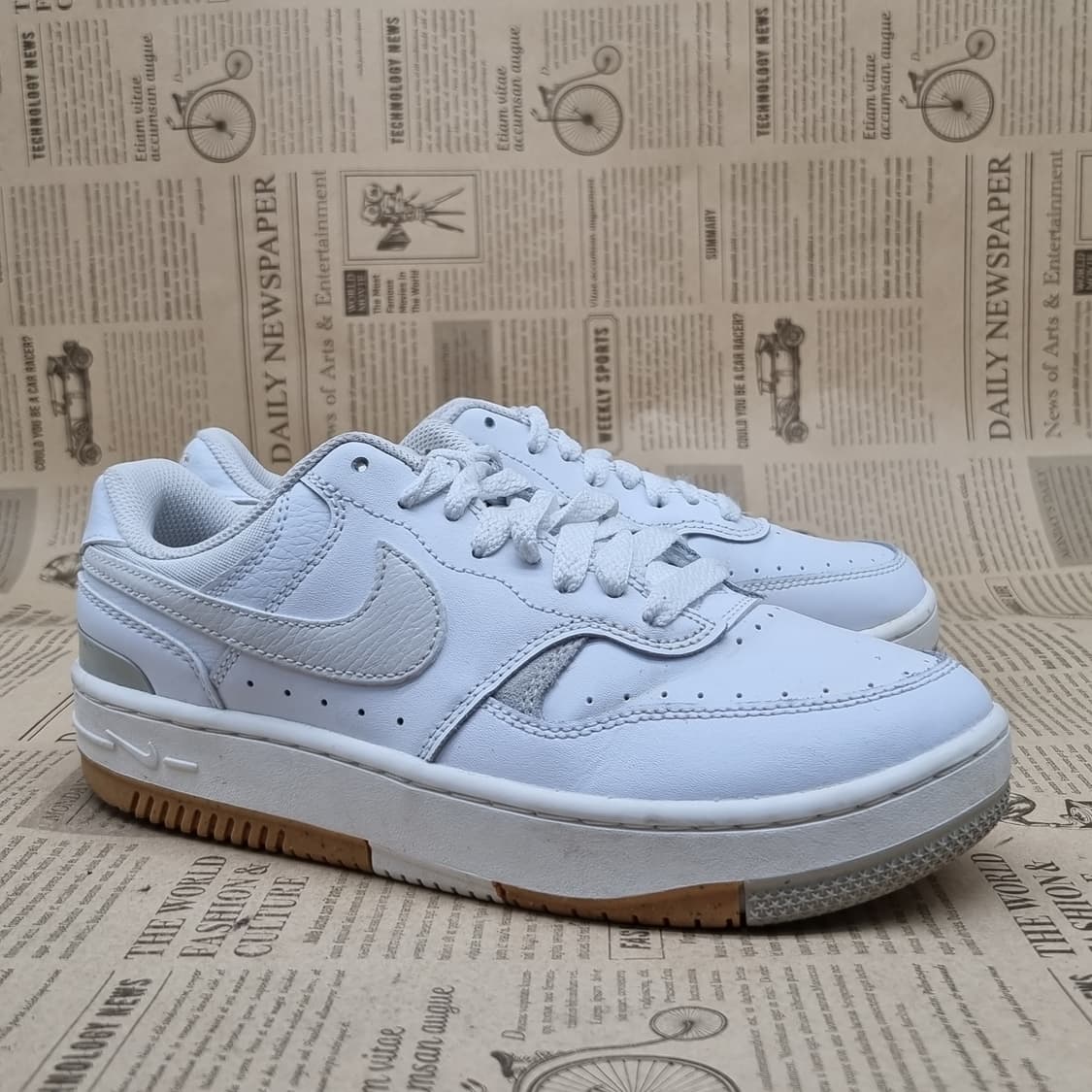 나이키 우먼스 감마포스 운동화235 상품이미지1