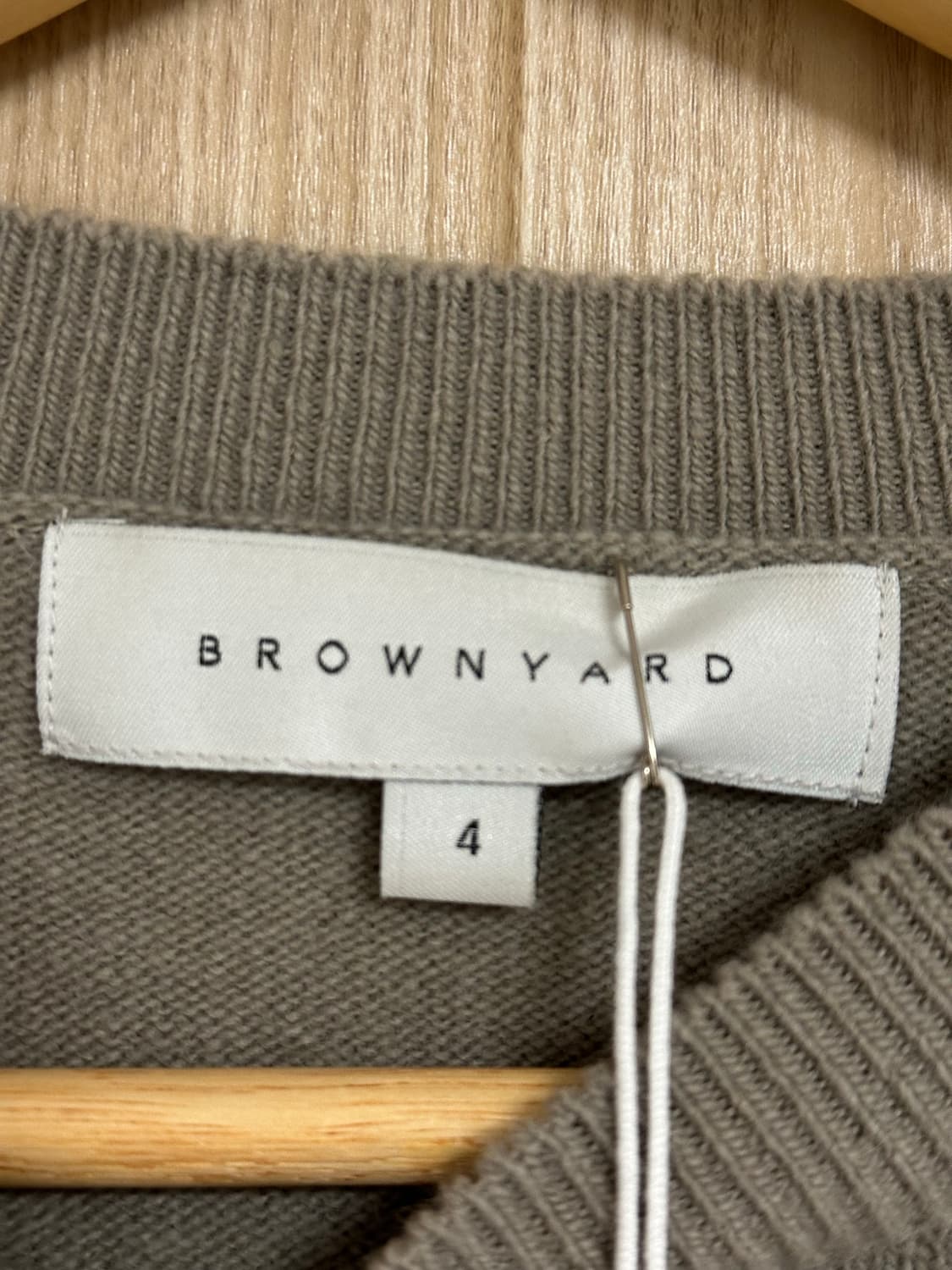 브라운야드 / 캐시미어 크루넥 스웨터 올리브 / 4 상품이미지5