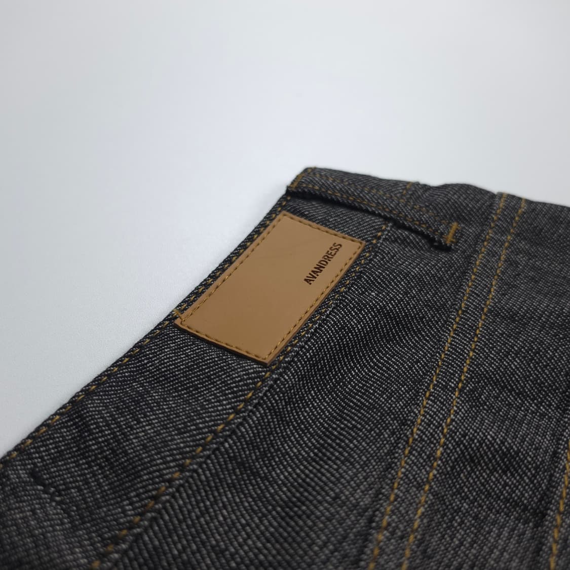 어반드레스 미니멀 블랙 샴브레이 데님 셋업 (M) 상품이미지8