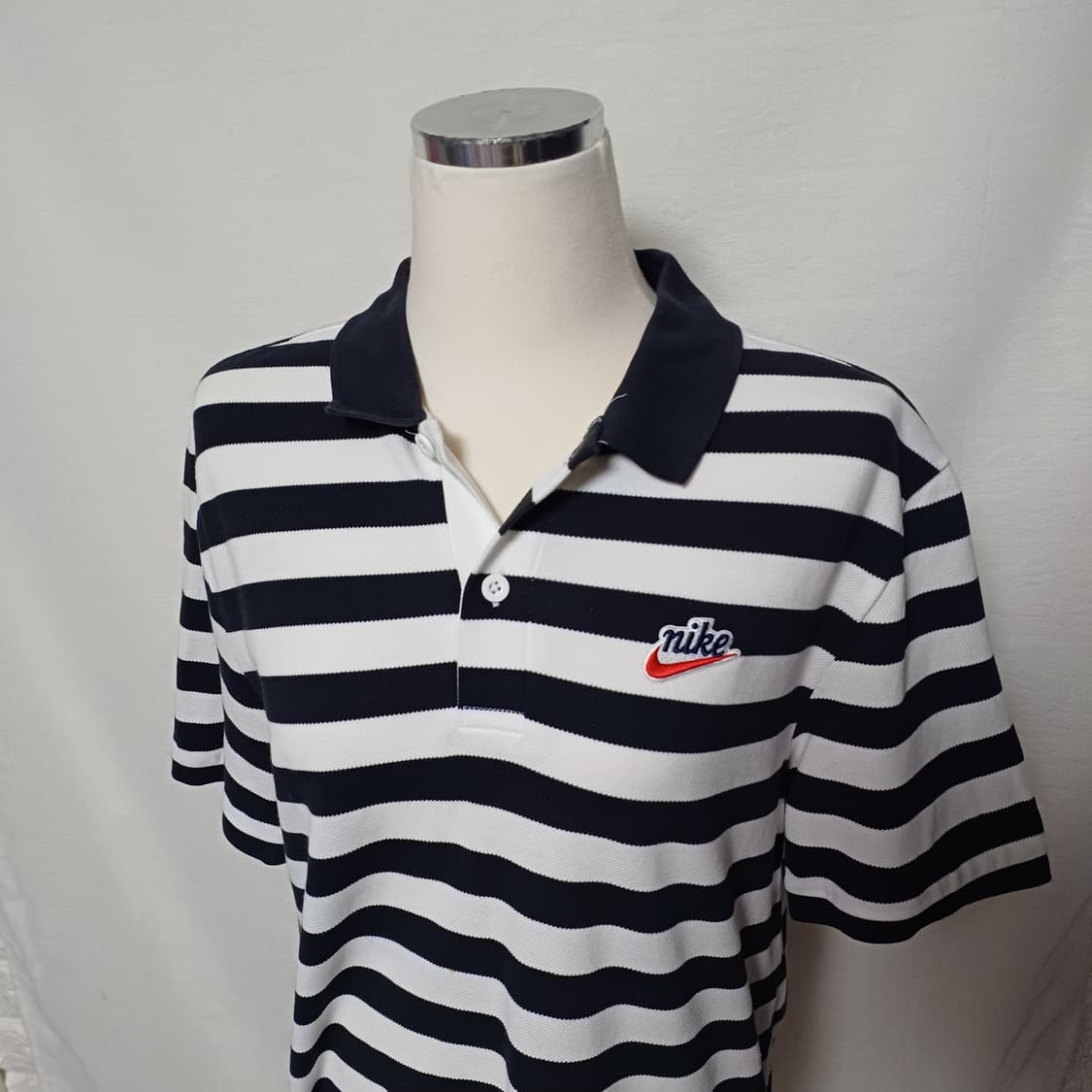 Nike 나이키 블랙 스트라이프 카라티 상품이미지1